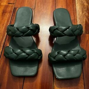 Journee Collection green slide sandals, size 11